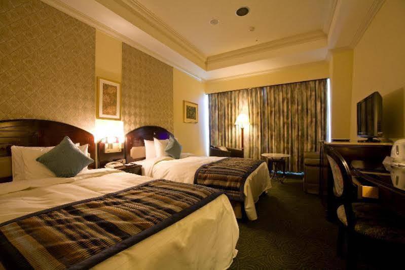 Okinawa Kariyushi Urban Resort Наха Екстериор снимка