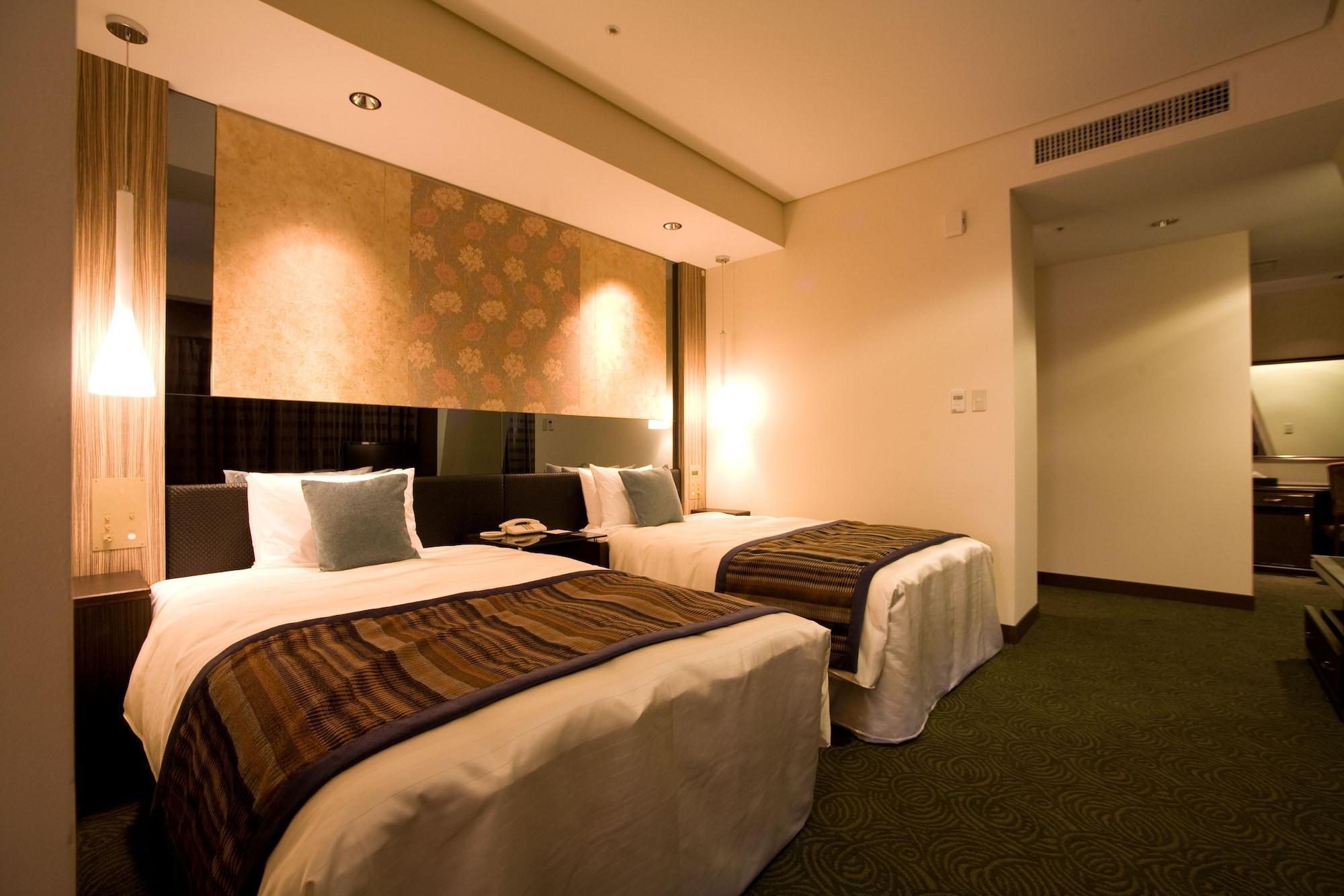 Okinawa Kariyushi Urban Resort Наха Екстериор снимка
