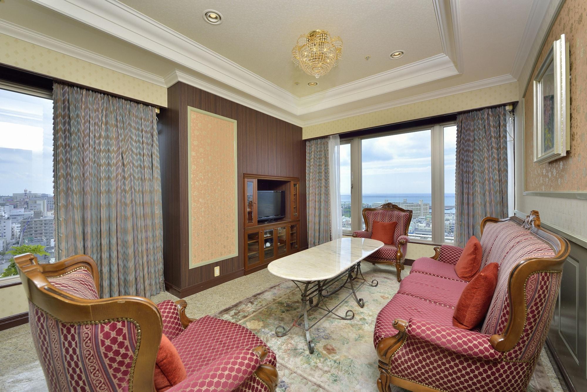 Okinawa Kariyushi Urban Resort Наха Екстериор снимка