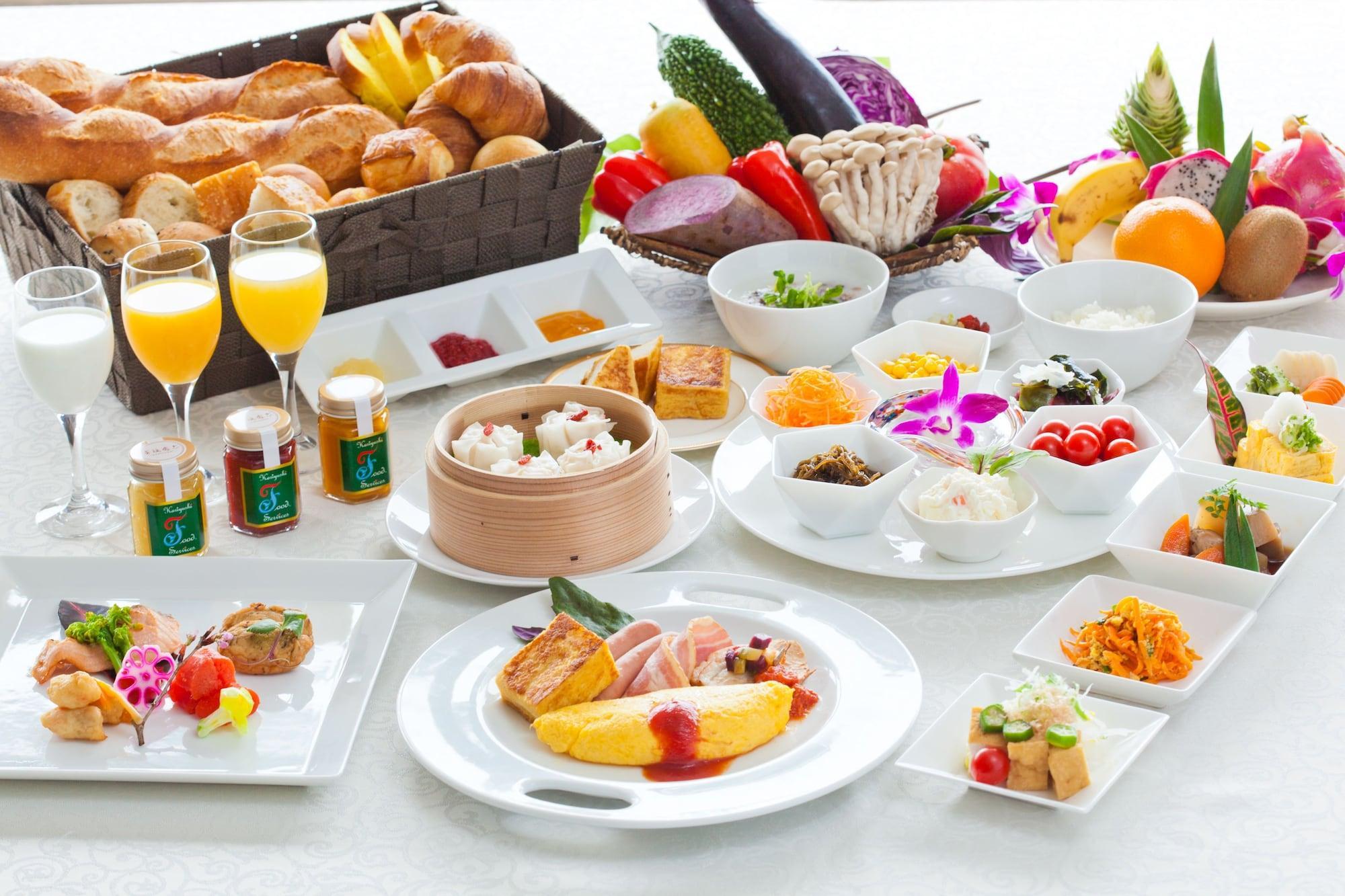 Okinawa Kariyushi Urban Resort Наха Екстериор снимка