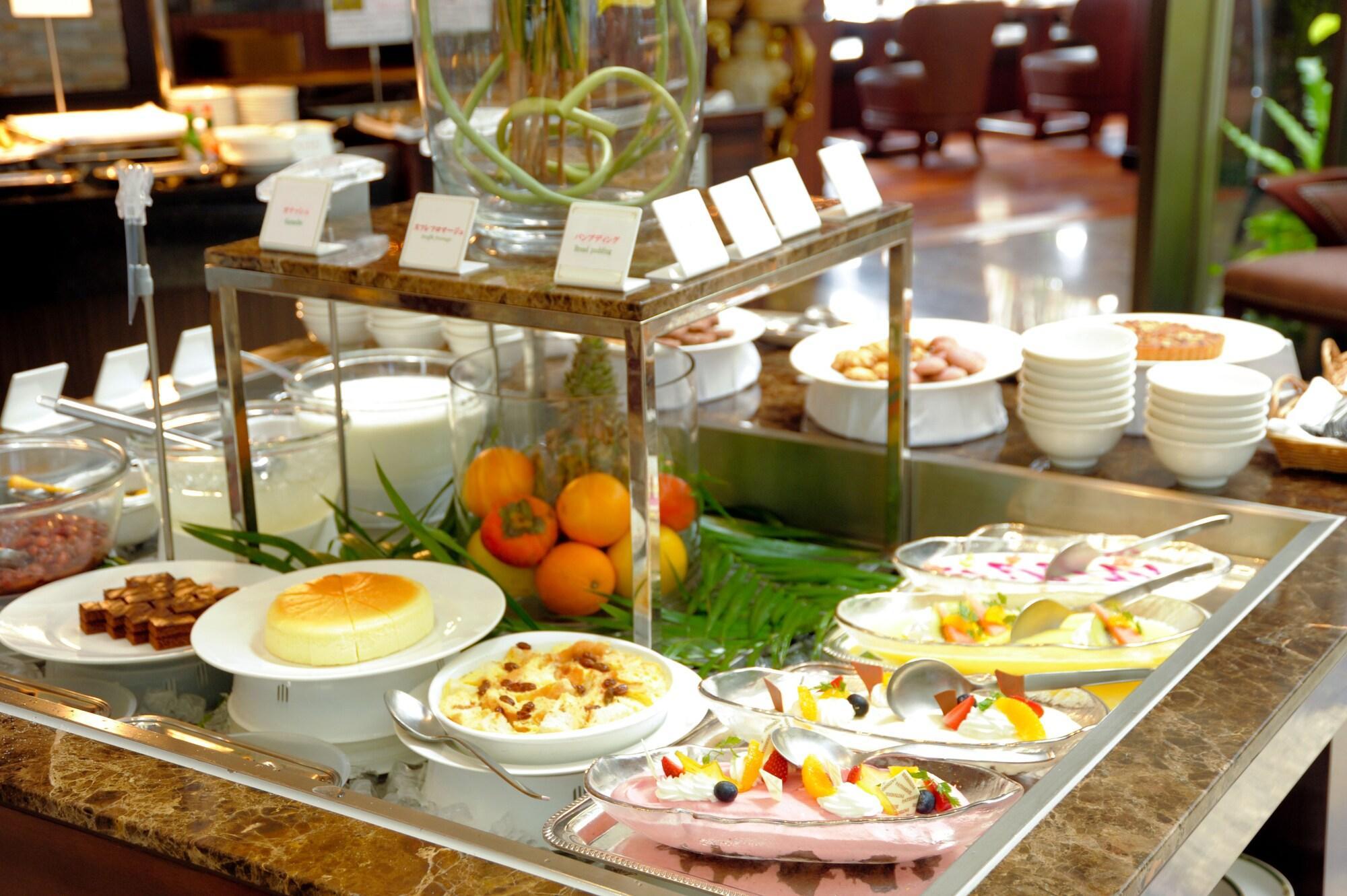 Okinawa Kariyushi Urban Resort Наха Екстериор снимка